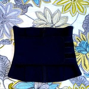 NWOT Waist Trainer-Size Large
